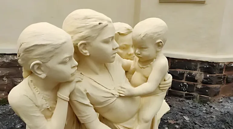 Karmarkar museum near villa